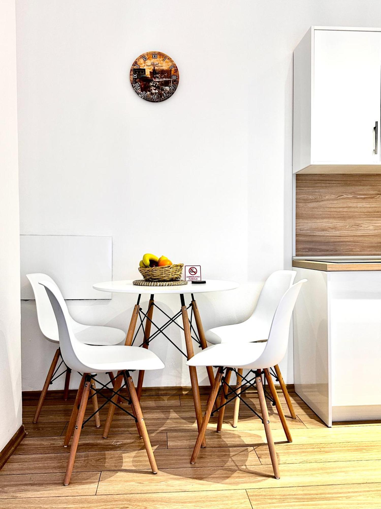 Epicenter Apartment Sarajevo Bagian luar foto